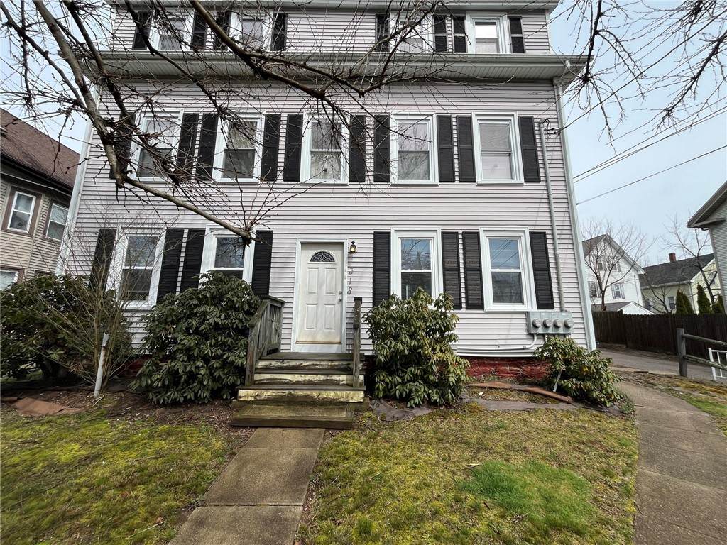 318 Elm Street - Photo 1