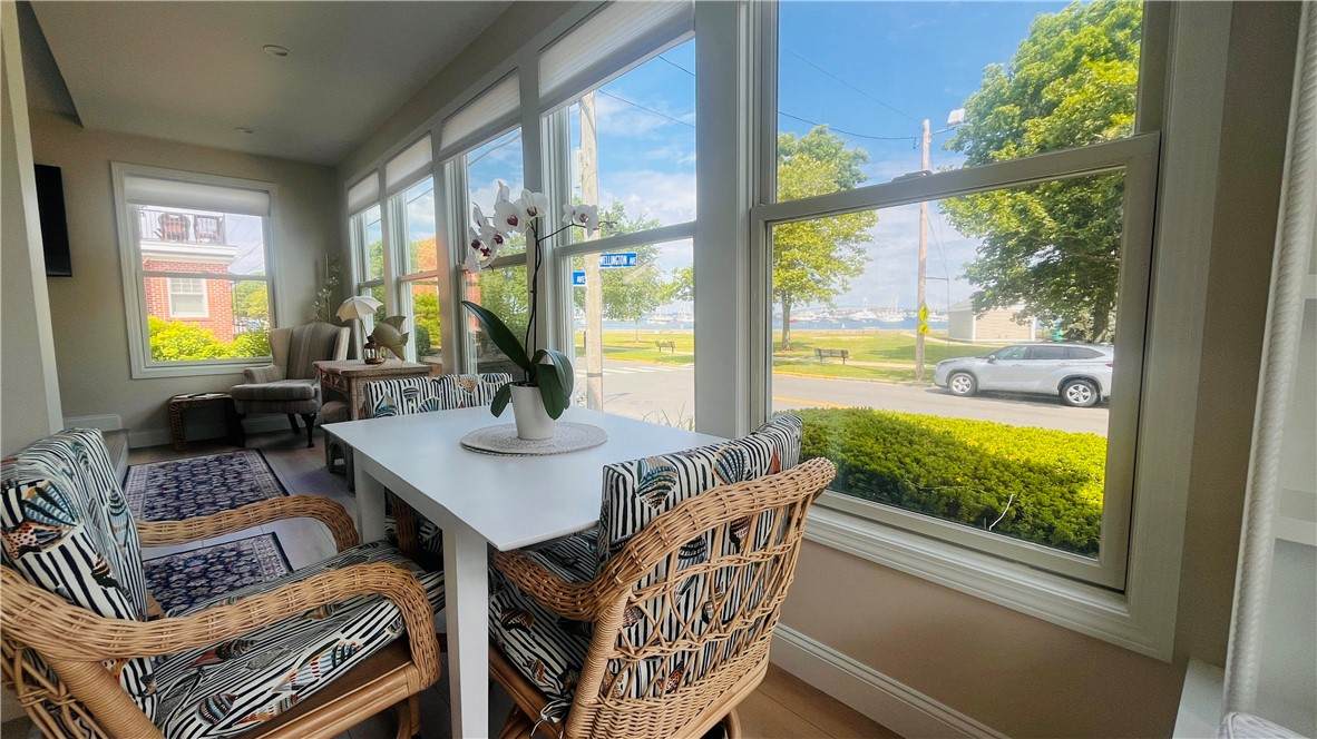 115 Wellington Avenue - Photo 1
