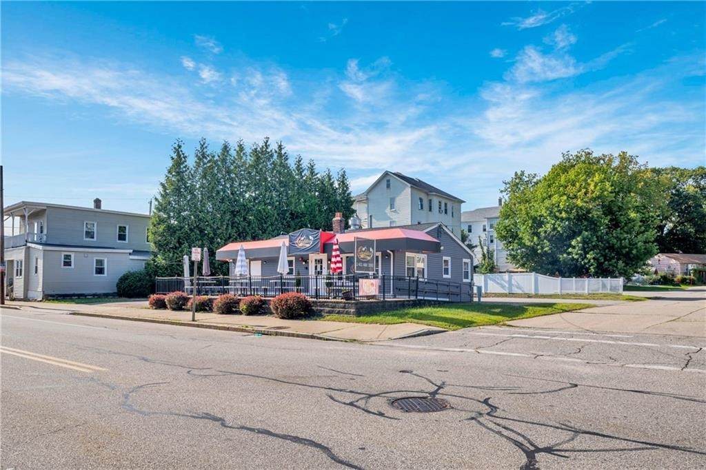 426 Cass Avenue - Photo 1