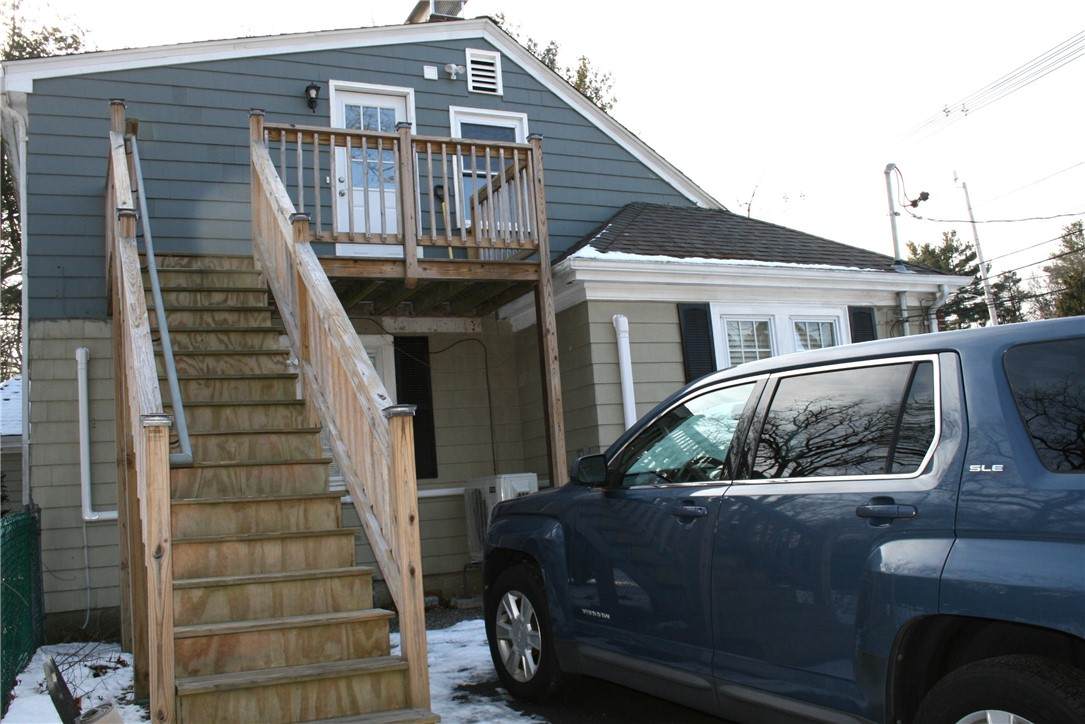 840 Sanderson Road - Photo 1