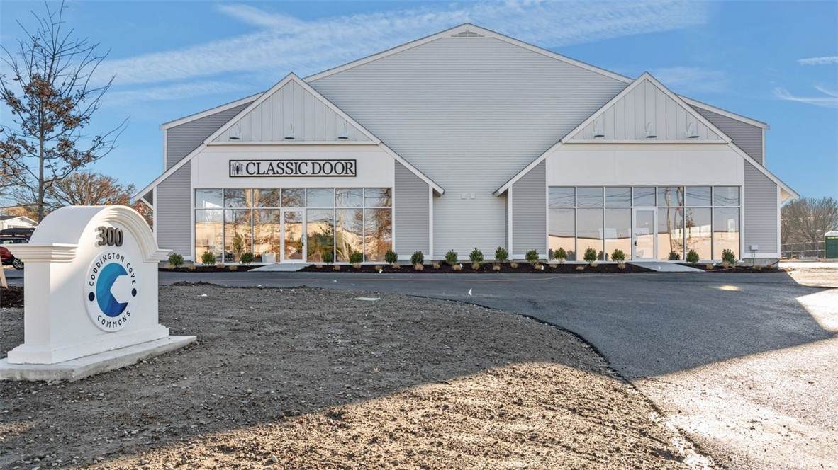 300 Coddington Highway - Photo 1