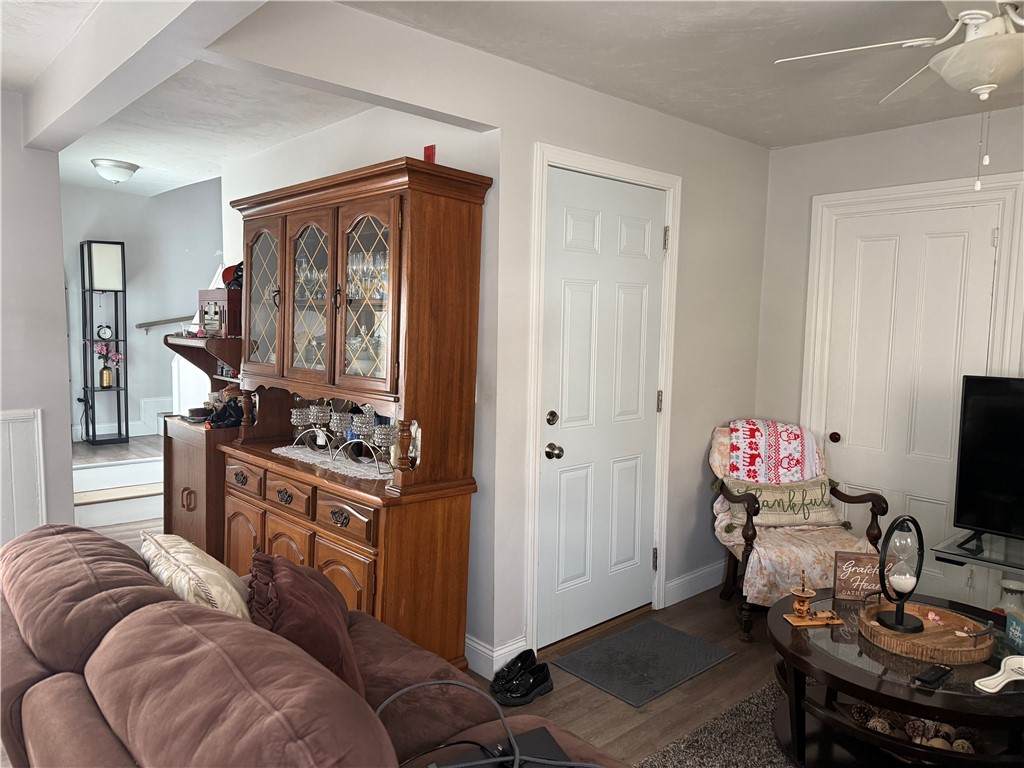 251 High Street - Photo 1