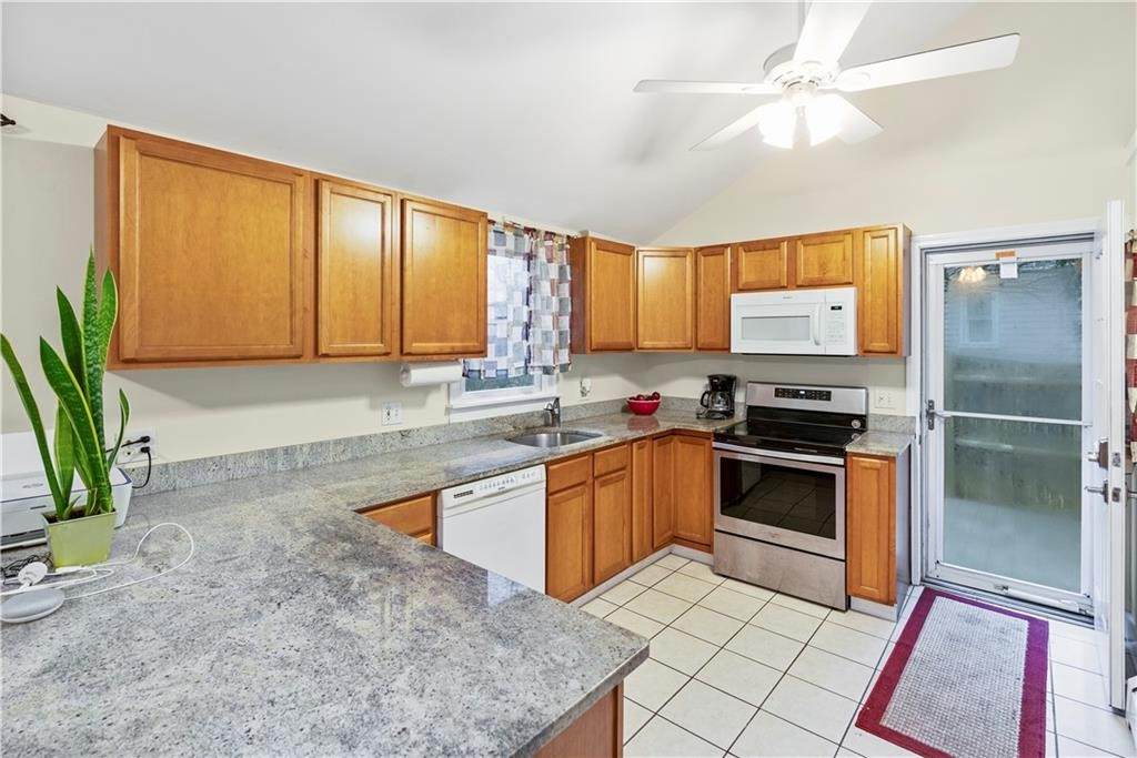 393 Aquidneck Avenue - Photo 1