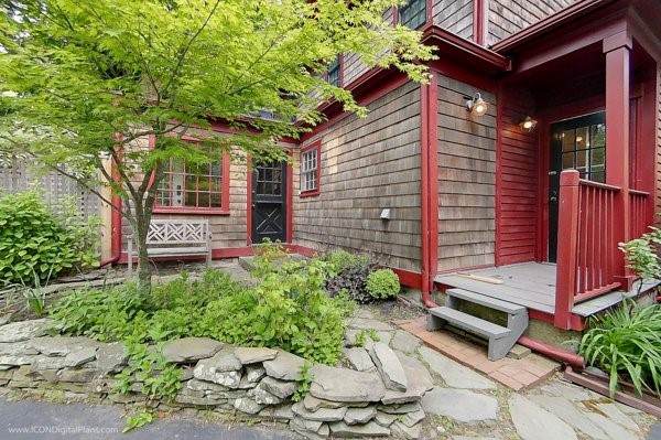 300 Broadway Avenue - Photo 1