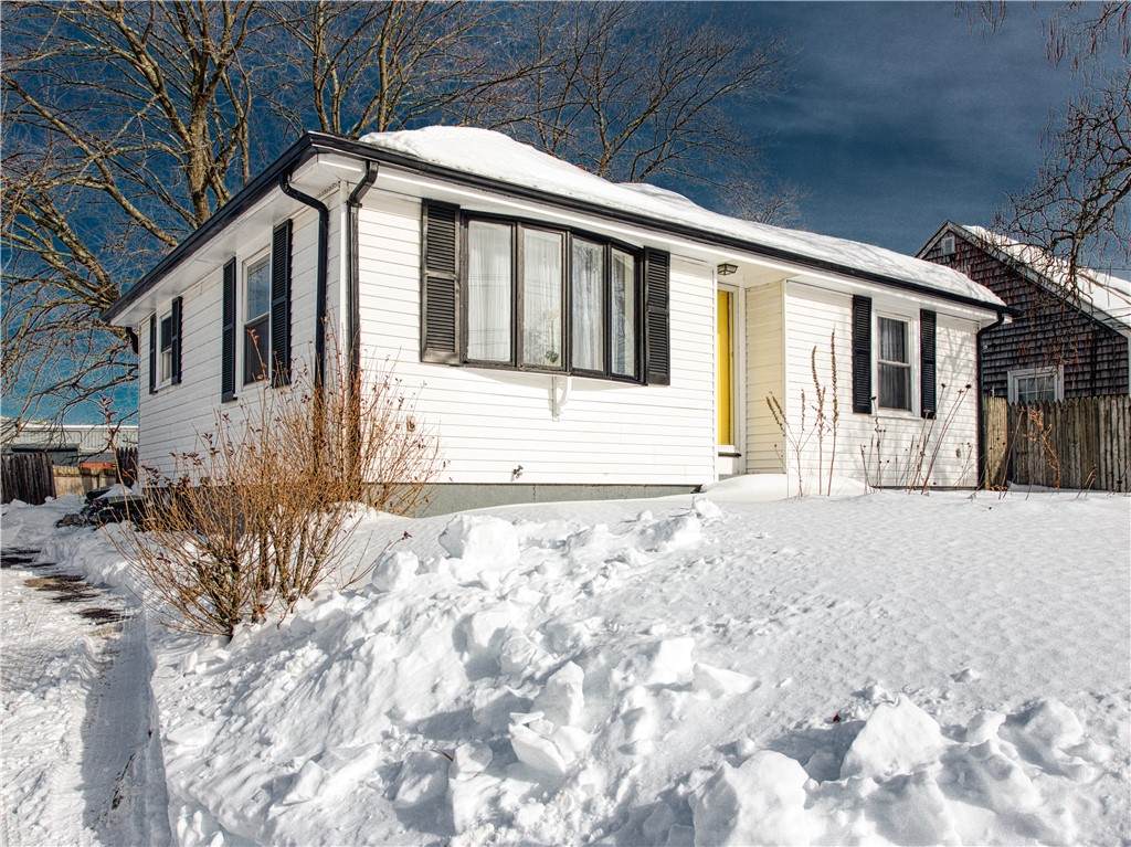 88 Pawtucket Avenue - Photo 1