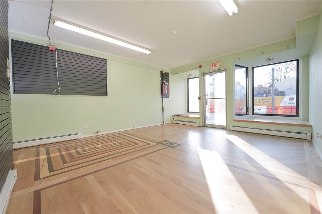 539 Broad Street - Photo 1