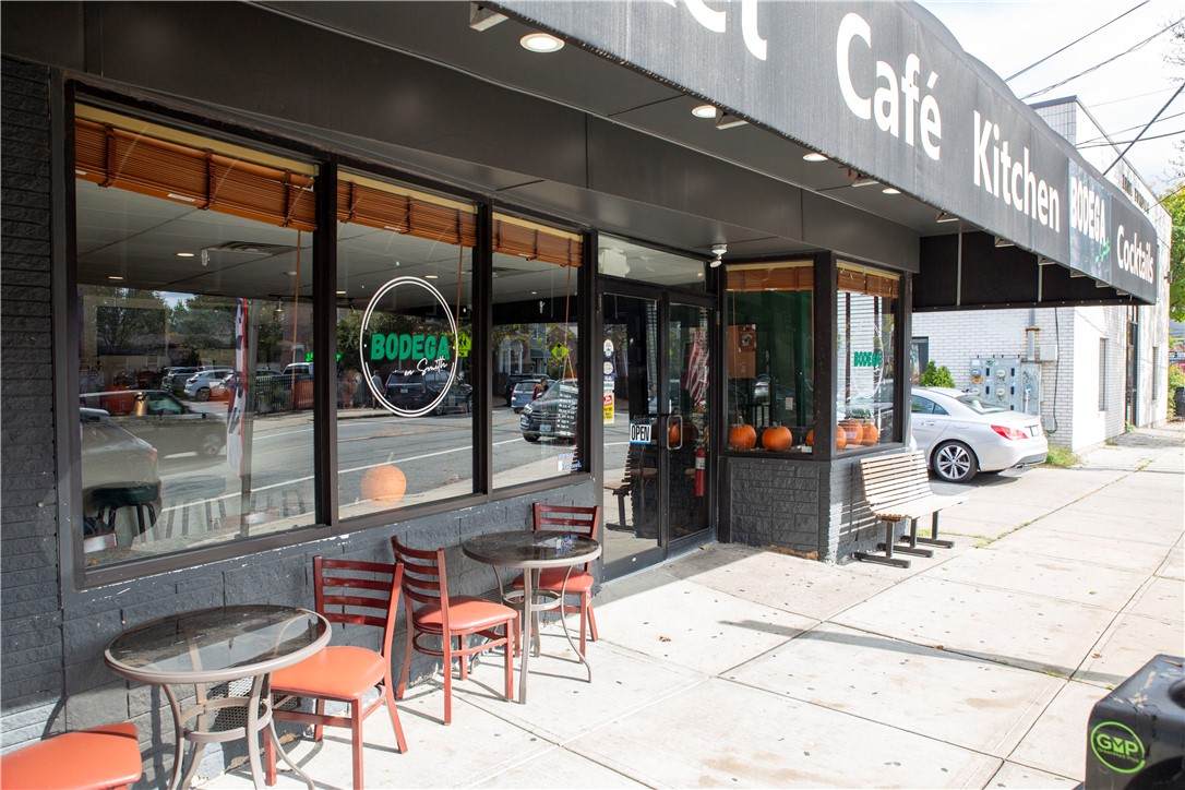 371 Smith Street - Photo 1