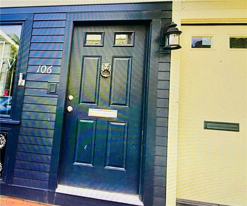 106 Swinburne Row - Photo 1