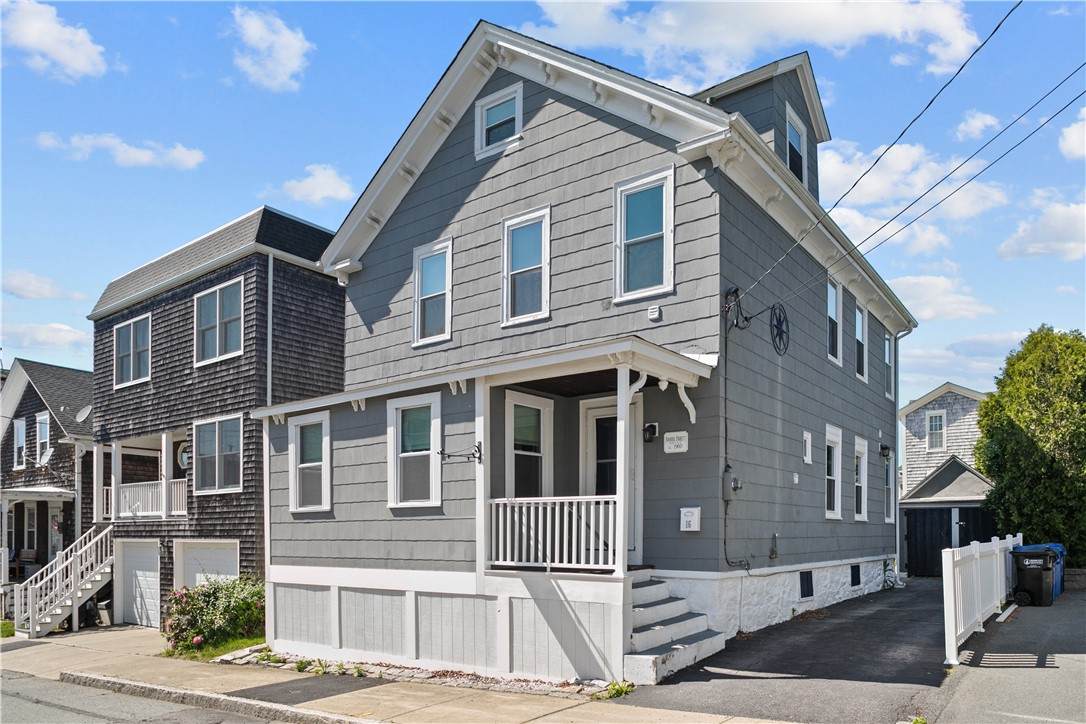 16 Dean Avenue - Photo 1