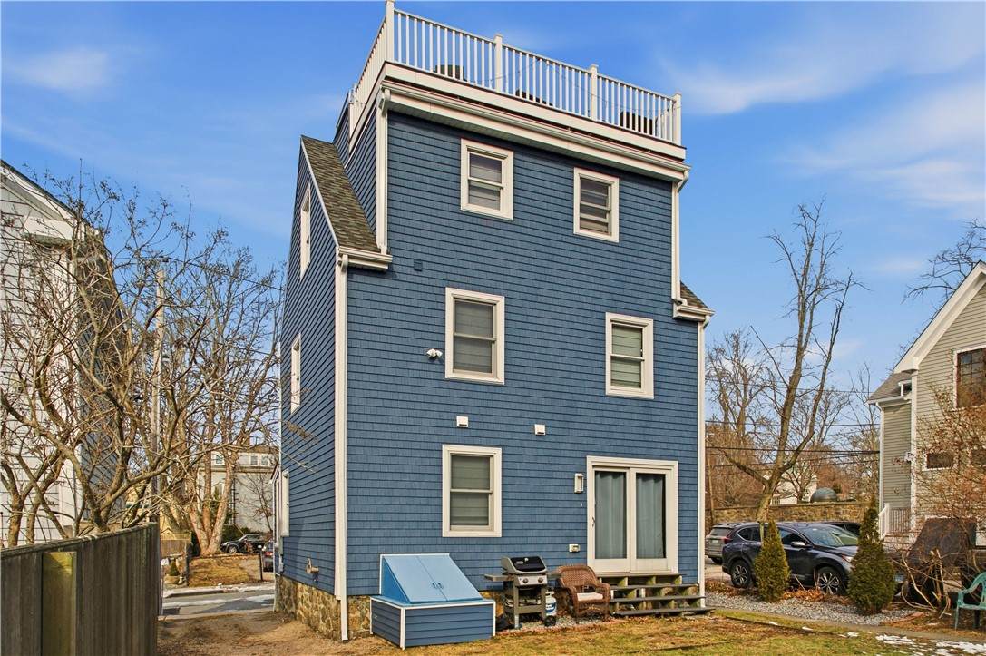 https://bt-photos.global.ssl.fastly.net/rhodeisland/orig_boomver_1_1404921-2.jpg