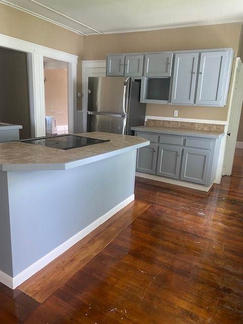 346 Carrington Avenue - Photo 1