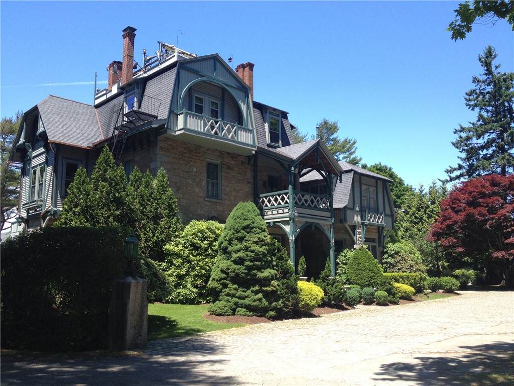 6 Howe Avenue - Photo 1