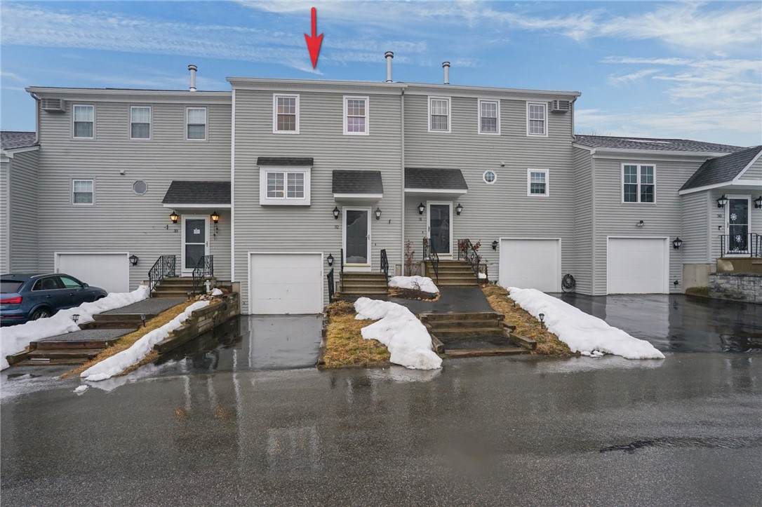 565 Quaker Lane - Photo 1