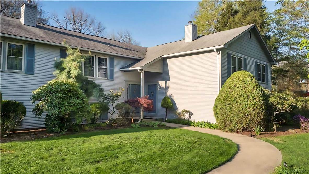 11 Elm Drive - Photo 1