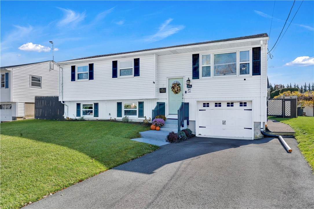 106 Stella Drive - Photo 1