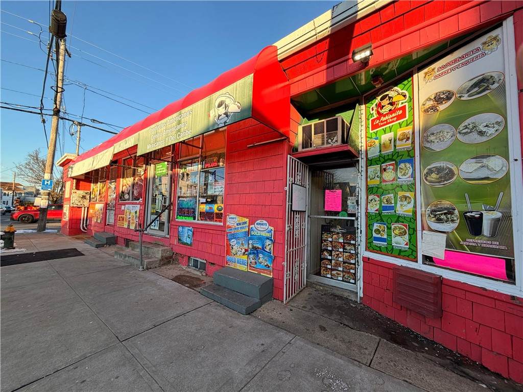 273 Academy Avenue - Photo 1