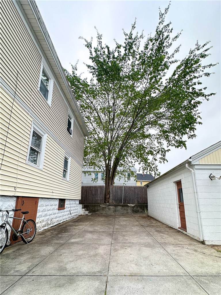 https://bt-photos.global.ssl.fastly.net/rhodeisland/orig_boomver_1_1406065-2.jpg