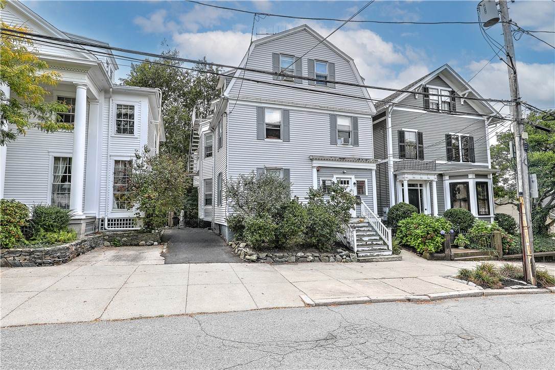 109 Bowen Street - Photo 1