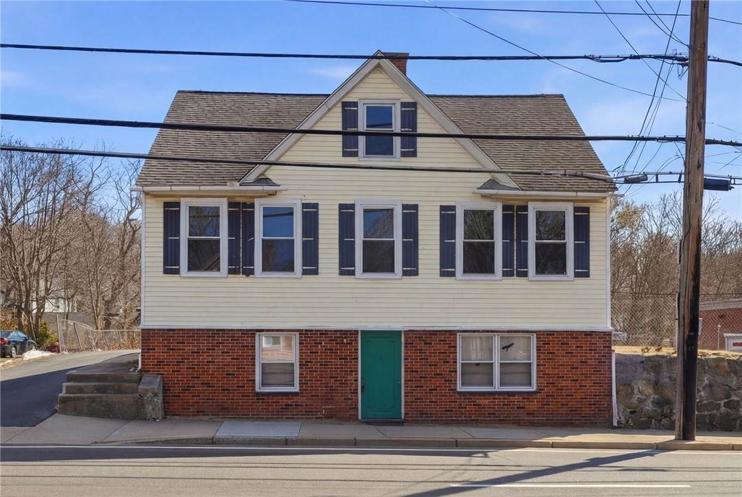 1728 Main Street - Photo 1