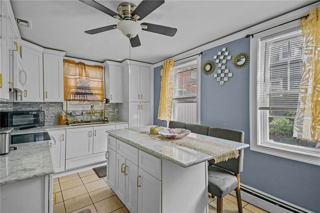 30 Touro Street - Photo 1