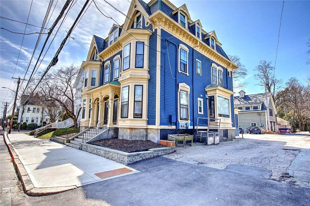 https://bt-photos.global.ssl.fastly.net/rhodeisland/orig_boomver_1_1408273-2.jpg