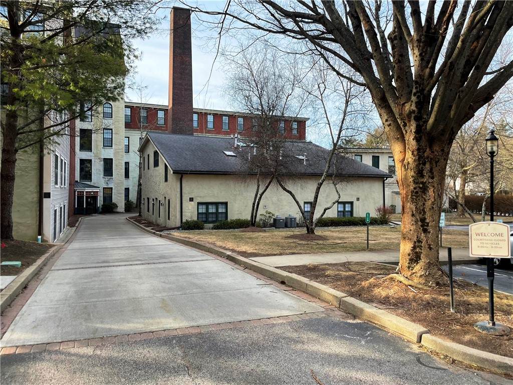 https://bt-photos.global.ssl.fastly.net/rhodeisland/orig_boomver_1_1408382-2.jpg