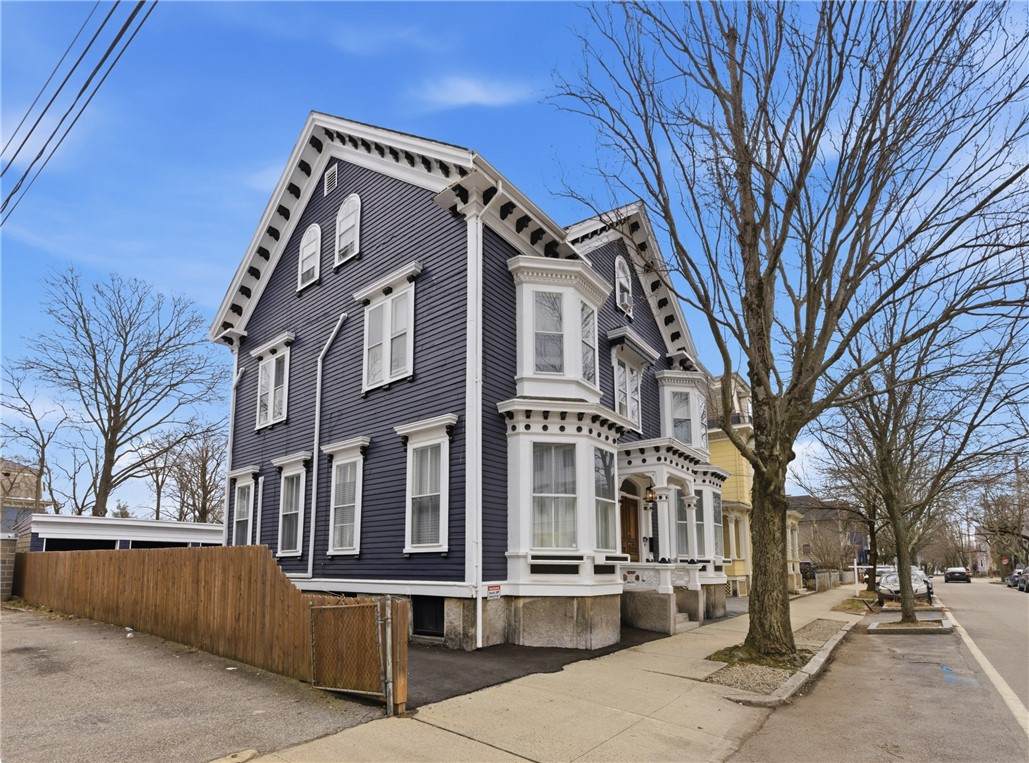 https://bt-photos.global.ssl.fastly.net/rhodeisland/orig_boomver_1_1408430-2.jpg