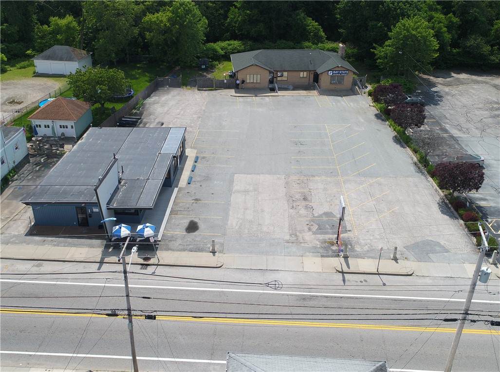 923 Main Street - Photo 1