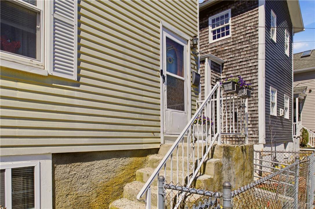 https://bt-photos.global.ssl.fastly.net/rhodeisland/orig_boomver_2_1408686-2.jpg