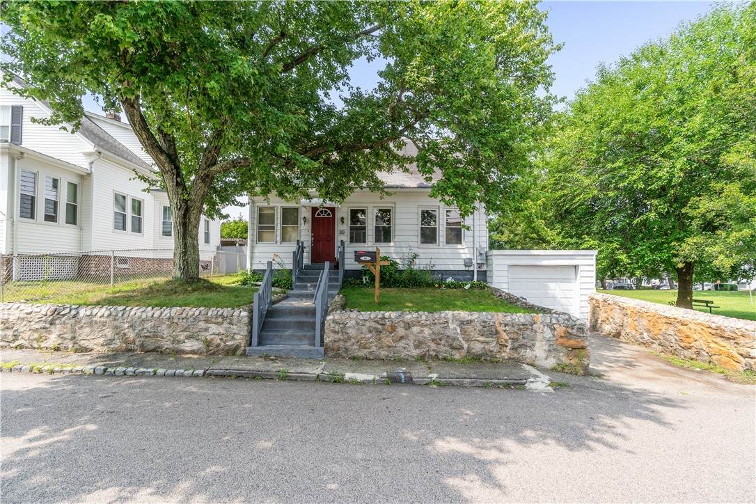 30 Greenville Avenue - Photo 1