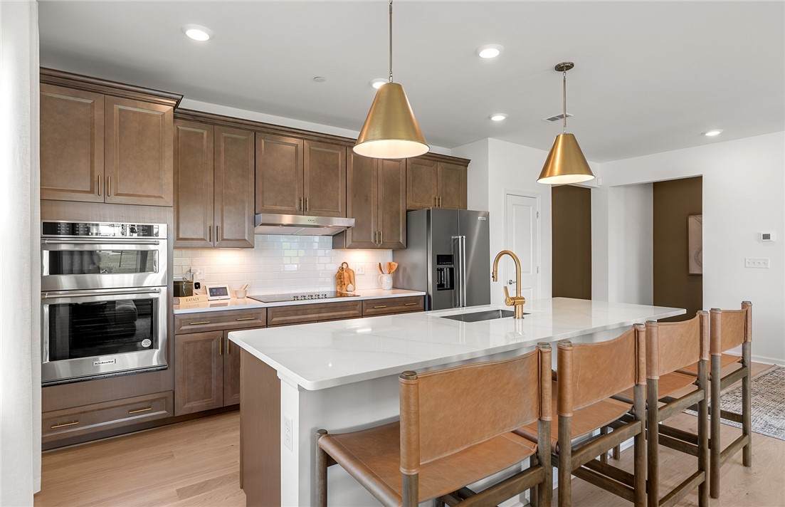 141 East Point Drive - Photo 1