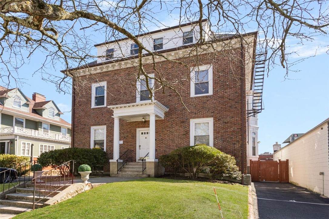 23 South Angell Street - Photo 1