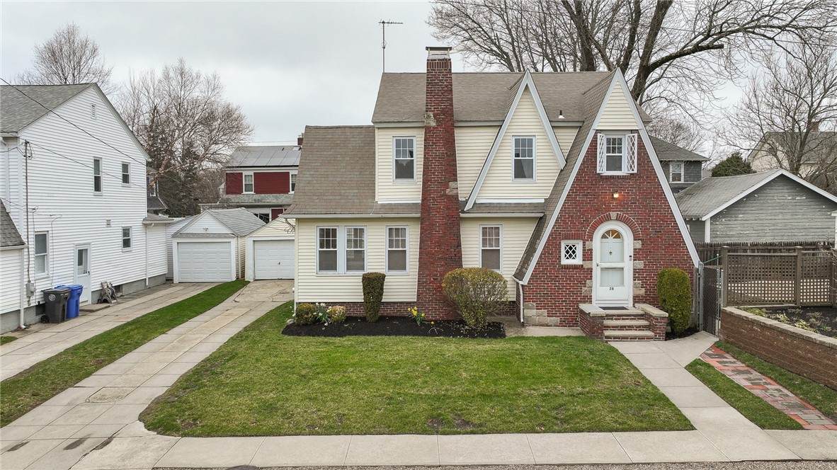 28 Rosewood Avenue - Photo 1