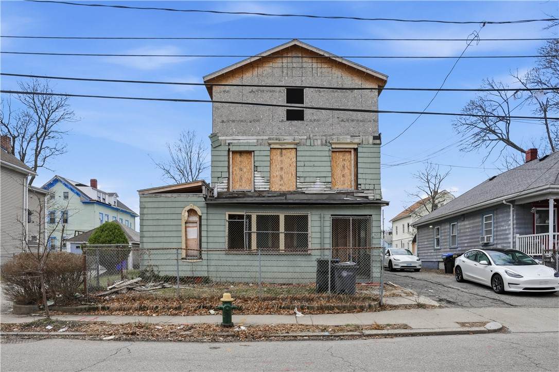 102 Superior Street - Photo 1