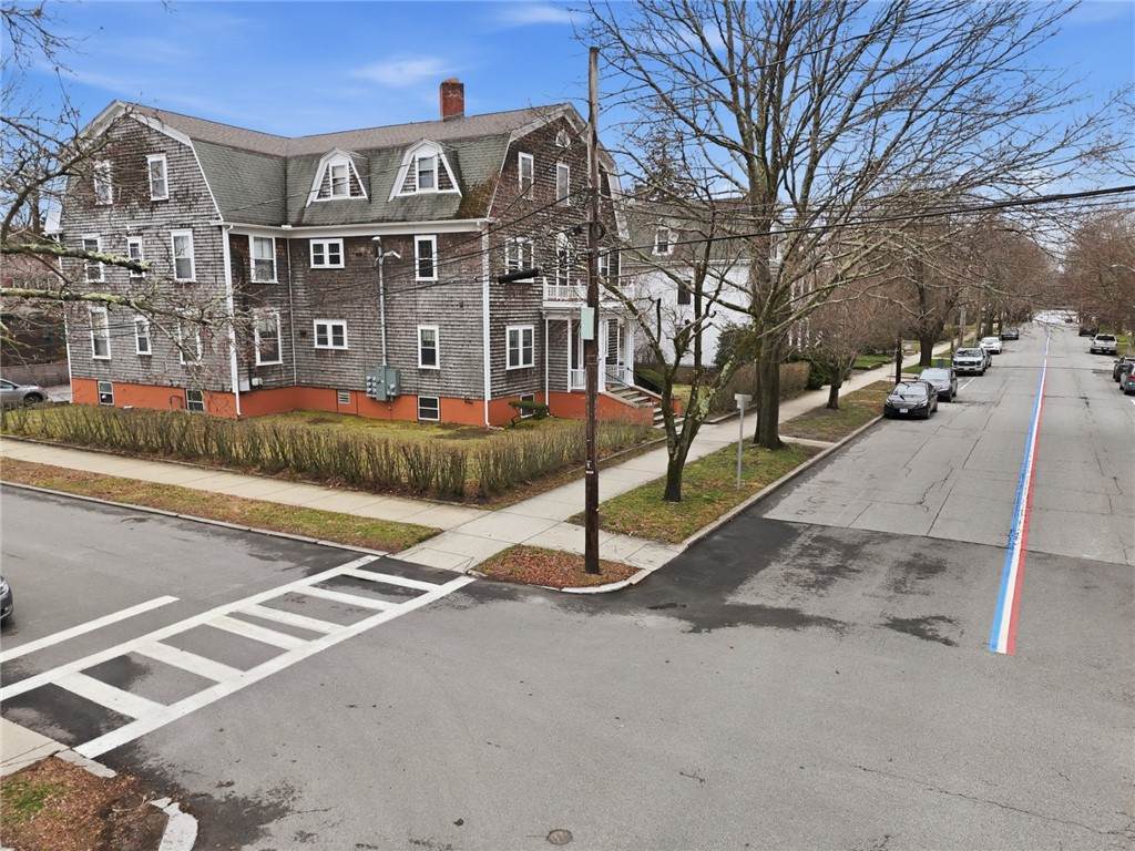 https://bt-photos.global.ssl.fastly.net/rhodeisland/orig_boomver_1_1409436-2.jpg