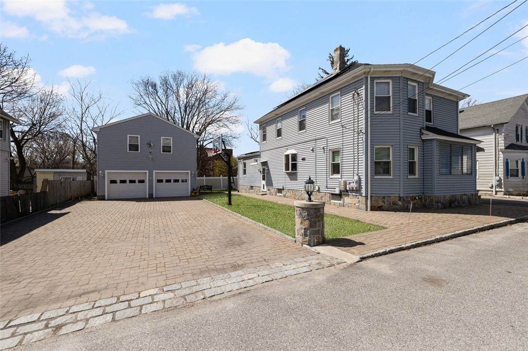 34 Byron Street - Photo 1