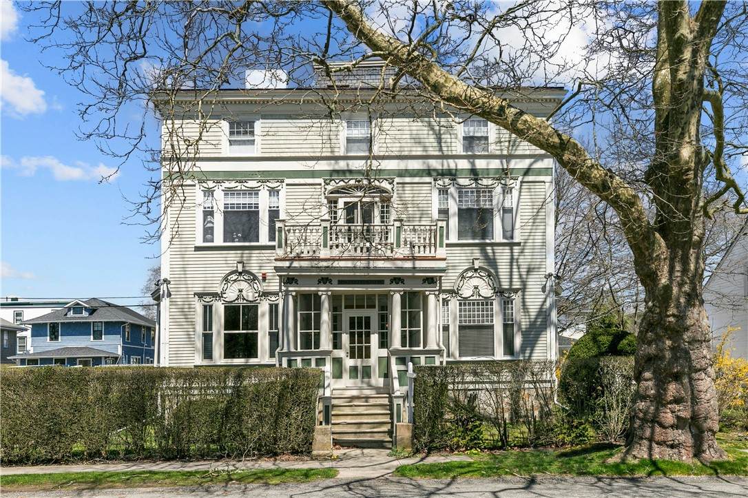 20 Berkeley Avenue - Photo 1