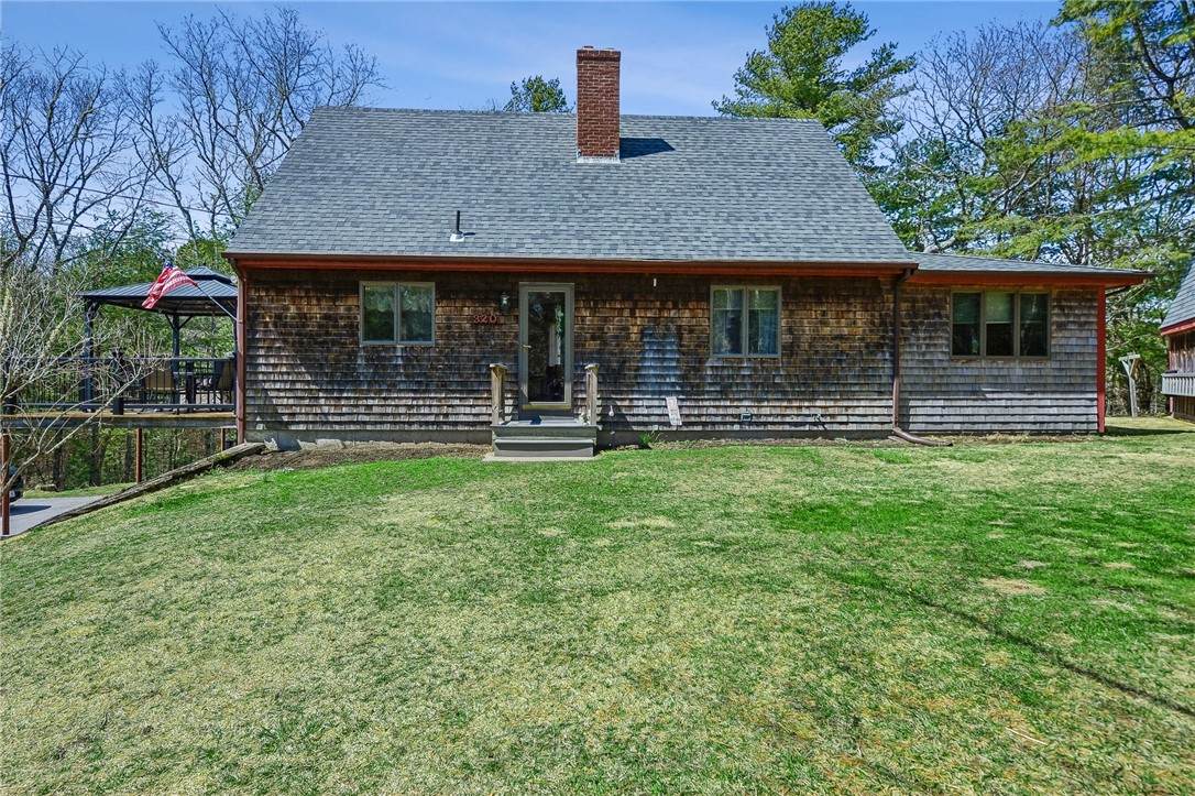 320 Shannock Road - Photo 1