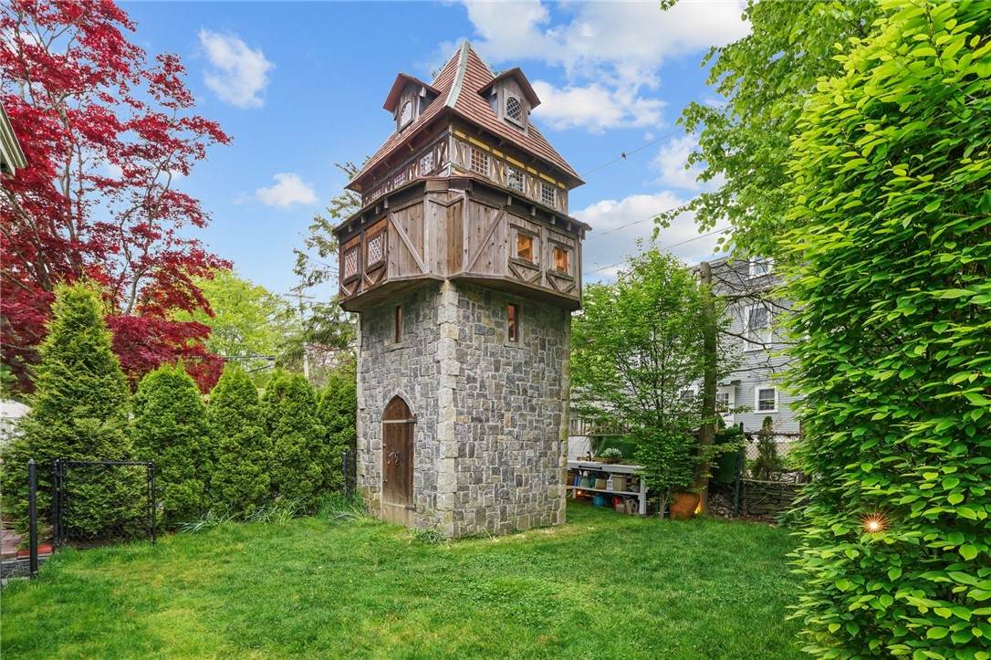 https://bt-photos.global.ssl.fastly.net/rhodeisland/orig_boomver_1_1409735-2.jpg