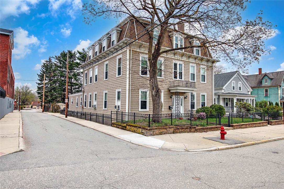 https://bt-photos.global.ssl.fastly.net/rhodeisland/orig_boomver_1_1409823-2.jpg