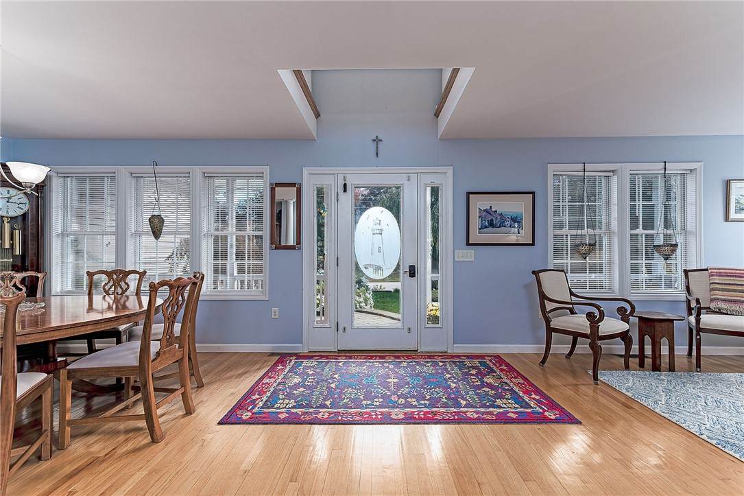 https://bt-photos.global.ssl.fastly.net/rhodeisland/orig_boomver_1_1409843-2.jpg