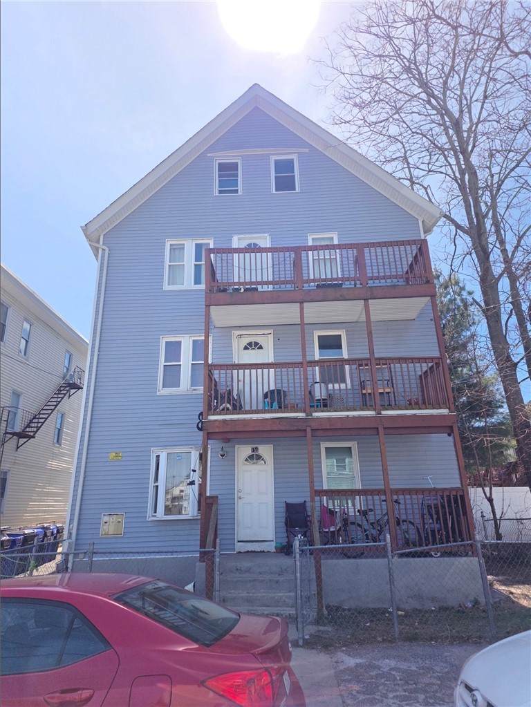 156 Lincoln Avenue - Photo 1