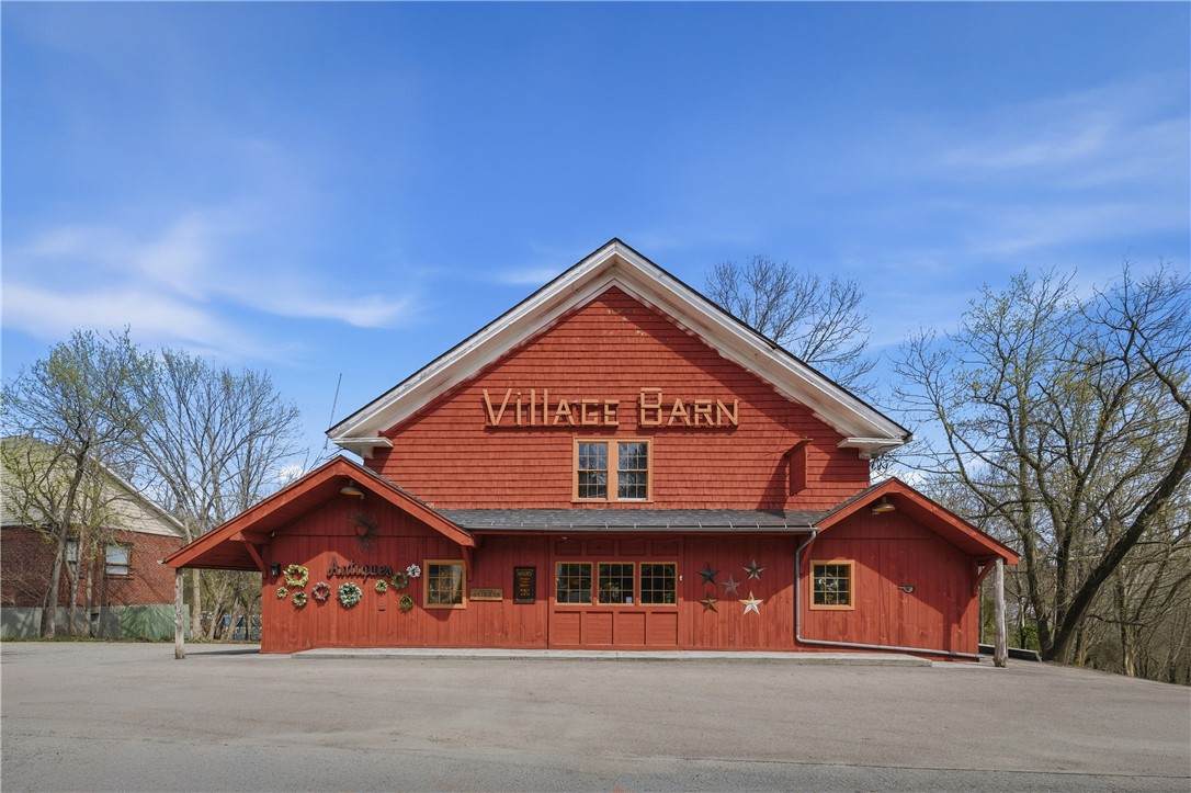 953 Victory Highway - Photo 1