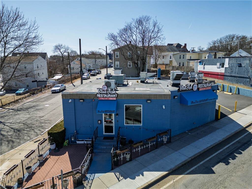 25 Pawtucket Avenue - Photo 1