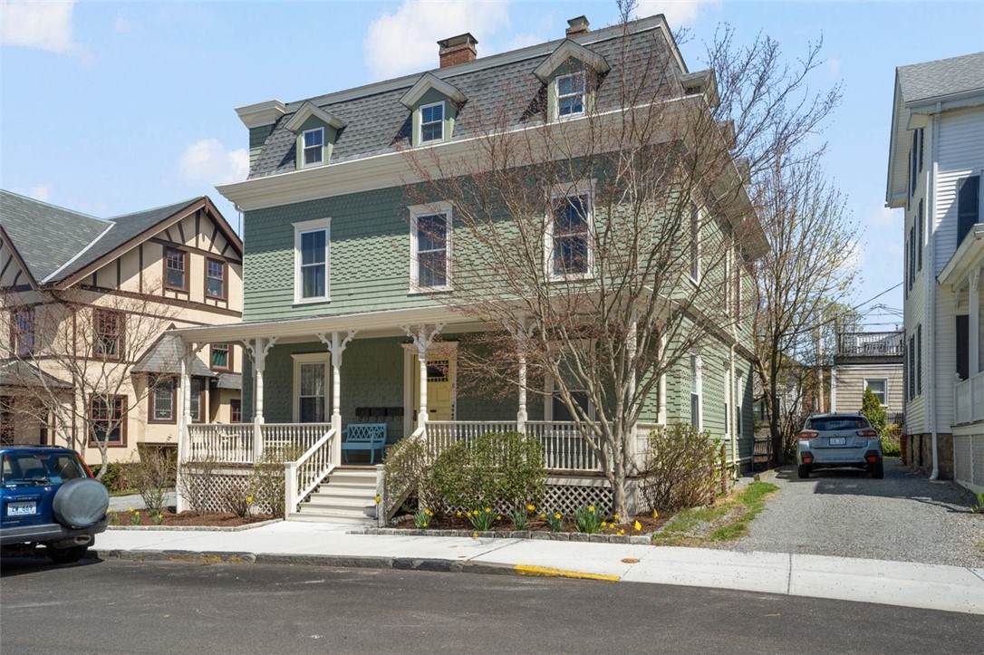 8 Everett Street - Photo 1