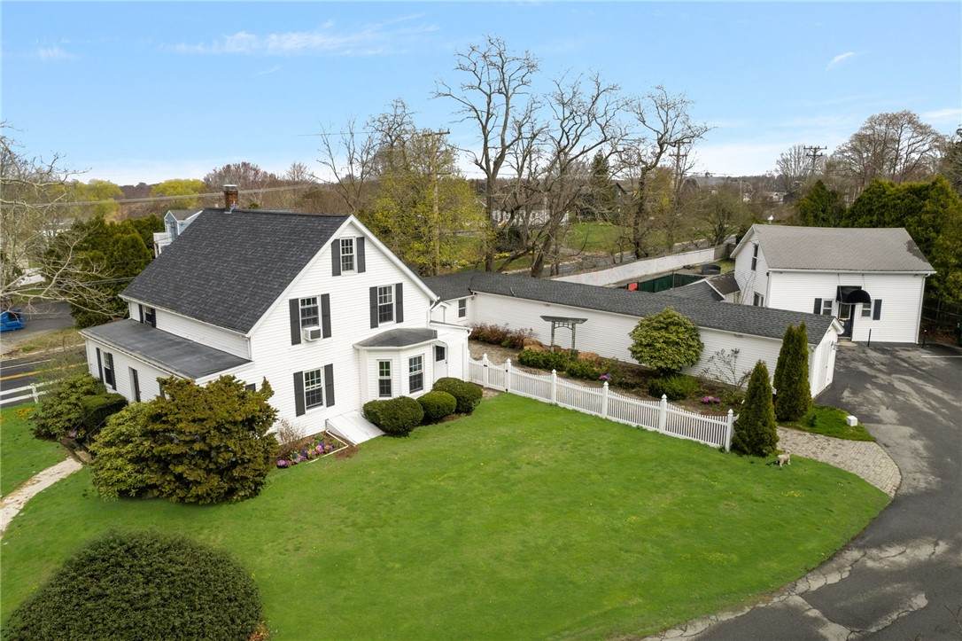 599 East Main Road - Photo 1