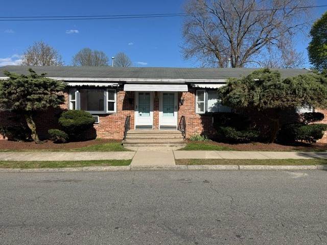 91 Fallon Avenue - Photo 1