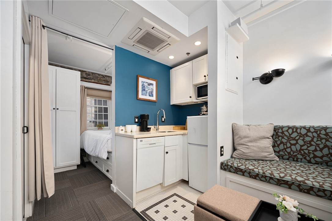 65 Weybosset Street - Photo 1