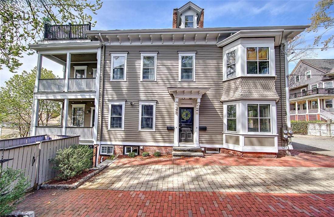 152 Congdon Street - Photo 1