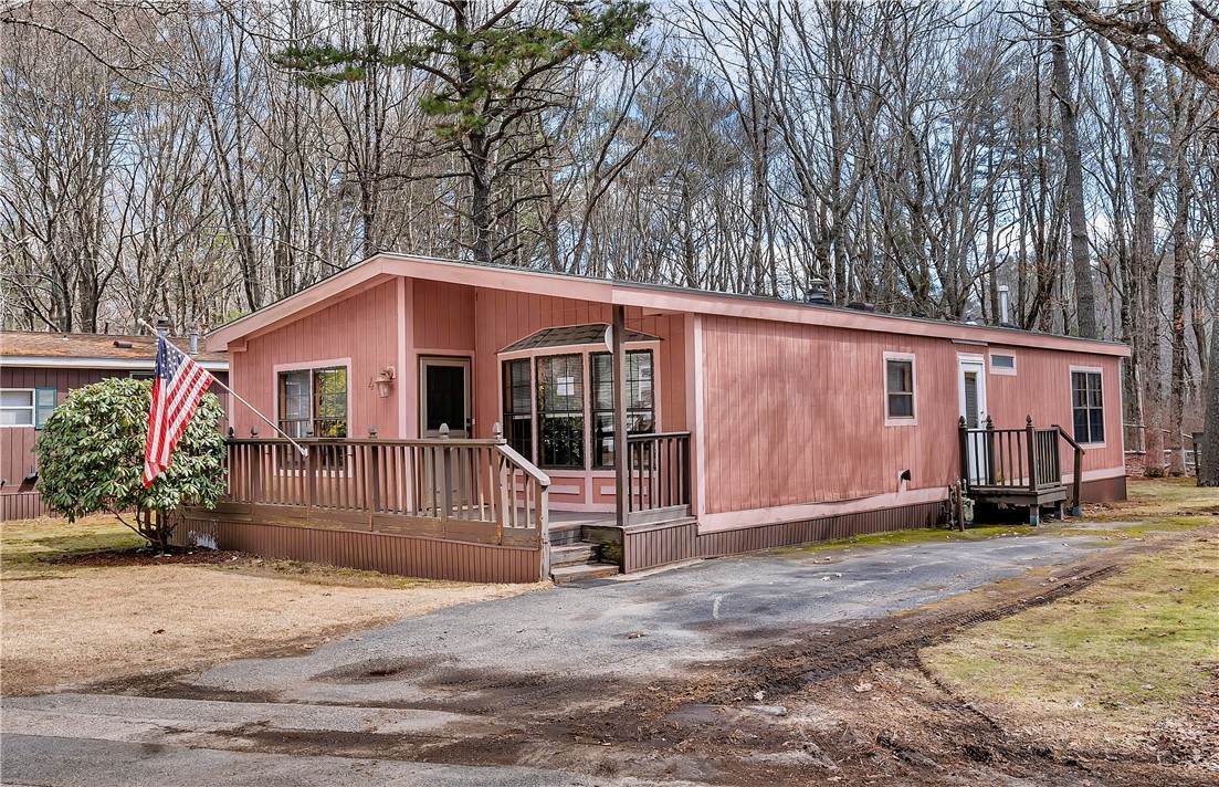 41 Leisure Way - Photo 1